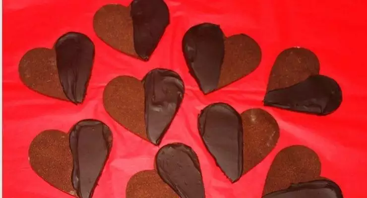 Dark-Chocolate-Heart-Cookie