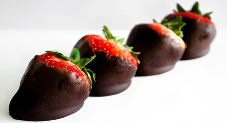 How to Make Hand-Dipped Chocolate Strawberries
