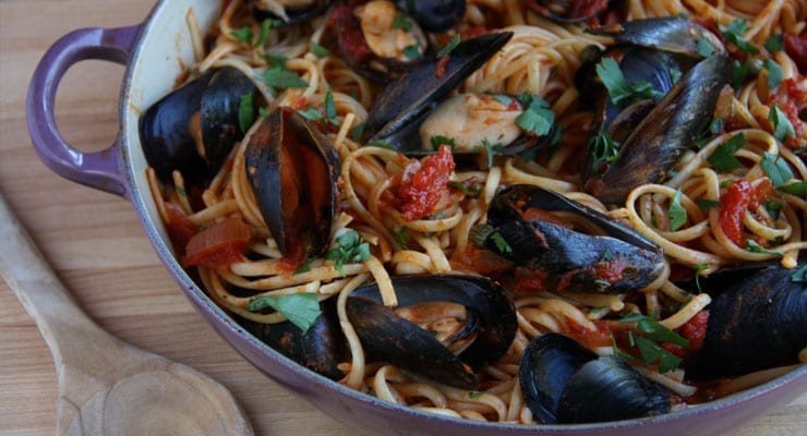 Seafood Surprise: Linguine with Mussels & Spicy Tomato Sauce
