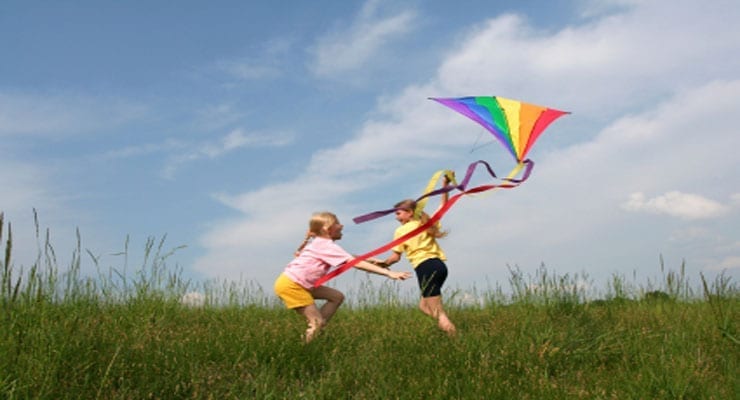 Fun Family Activity: How To Make A Paper Kite