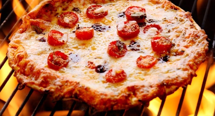 How to Cook Pizza on the Grill