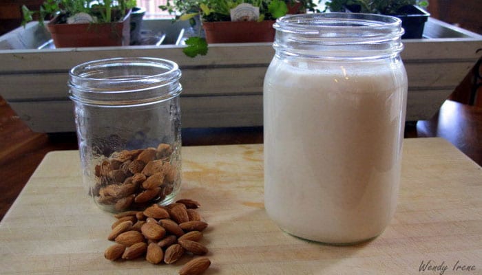 How to Make Unsweetened Vanilla Almond Milk