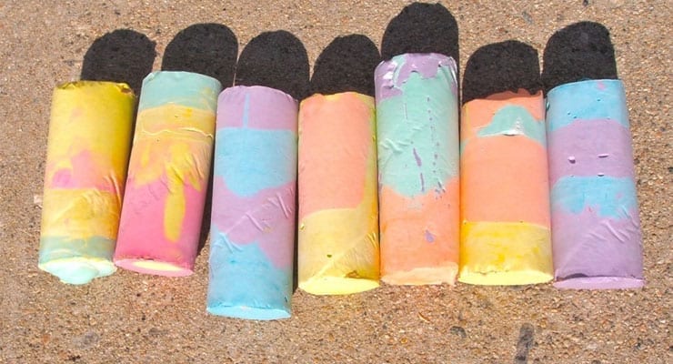 Let’s Craft: Homemade Sidewalk Chalk