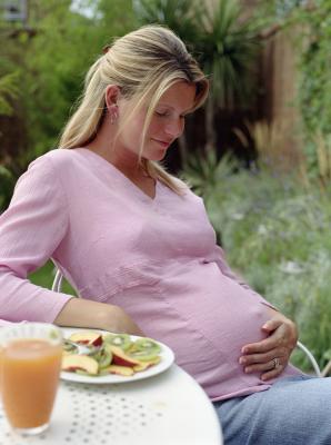 Different Foods to Eat During Pregnancy at Different Stages