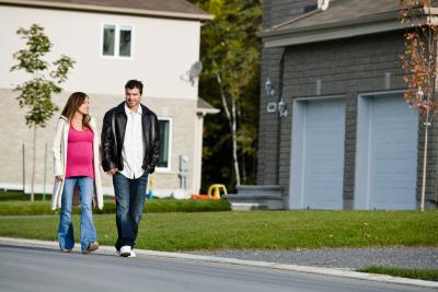 How to Ease Back Pain While Pregnant