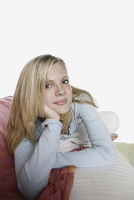 What Are the Causes of Teenage Acne?