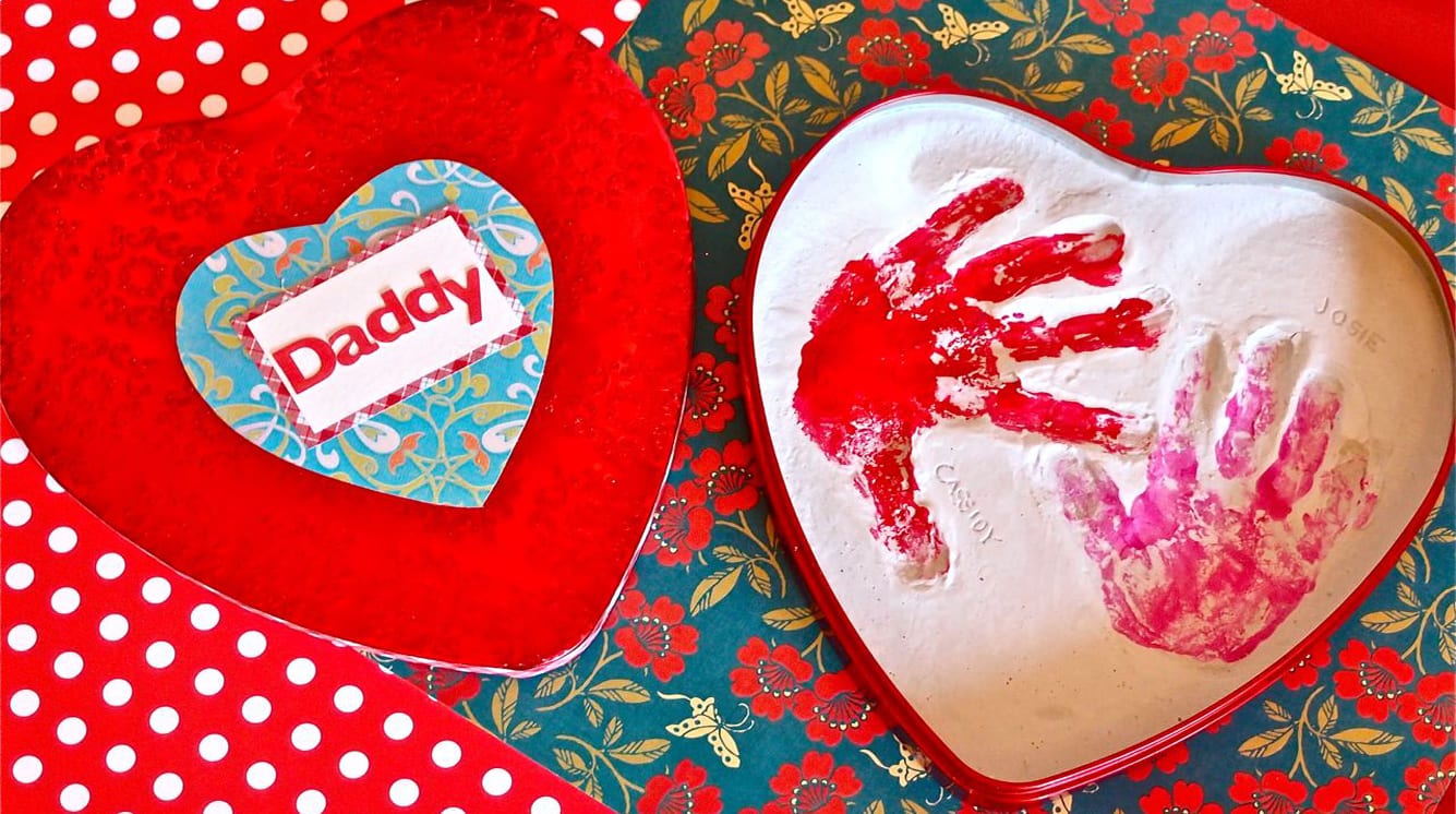 Let’s Craft: Handprint Valentines