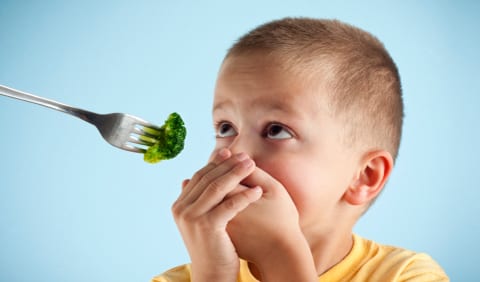 3 Foolproof Tips to Get Your Kids to Eat Their Veggies