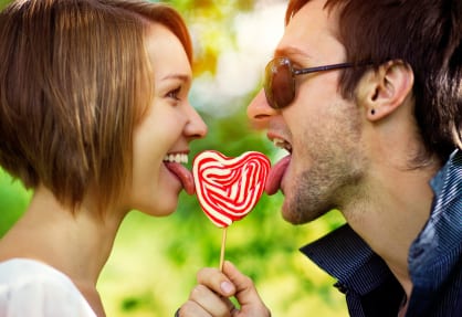 15 Sweet and Simple Ways to Express Your Love on V-Day