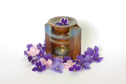 How to Use Fragrance Oil in an Oil Burner