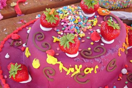 Fast Cake Decorating Ideas for Children