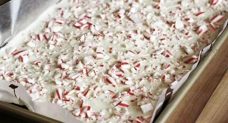 Peppermint-Bark-Recipe-3