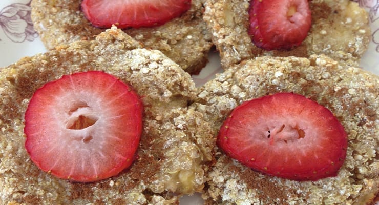 Breakfast Cookies with Banana and Strawberries