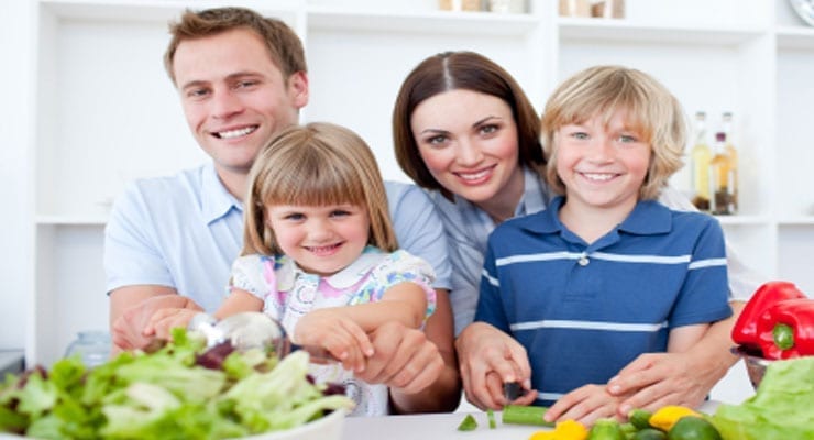 Benefits of Cooking  and Eating With Your Kids