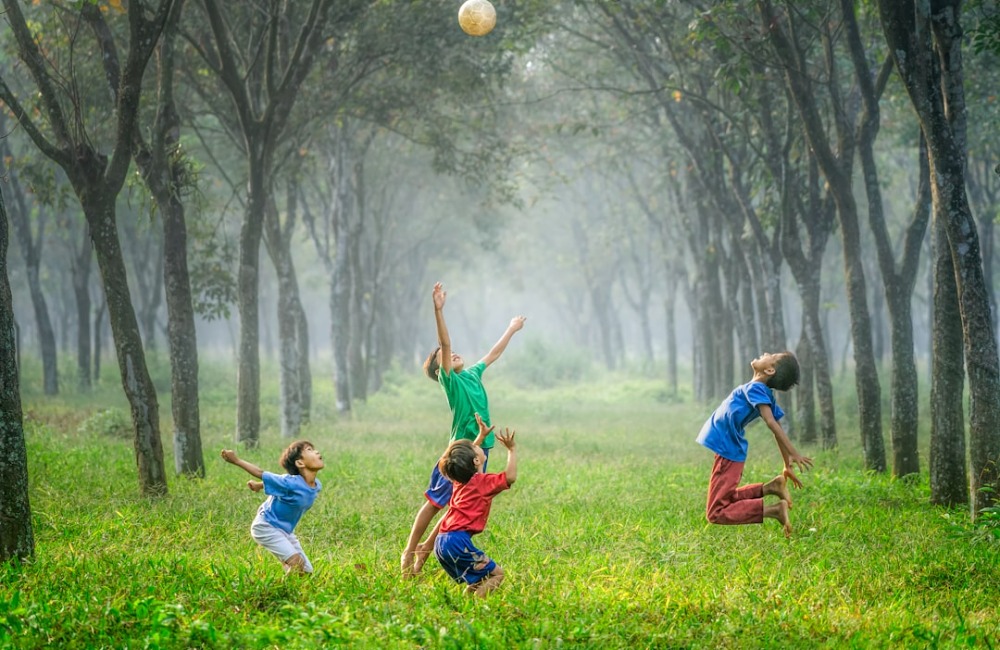 Creative Ways To Get Your Kids To Play Outside