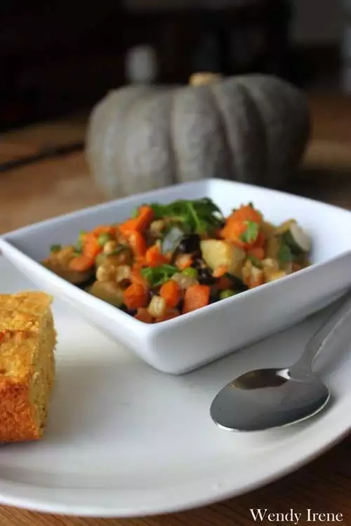 Sweet-Potato,-Zucchini-and-Black-Bean-Bowl-pinterest