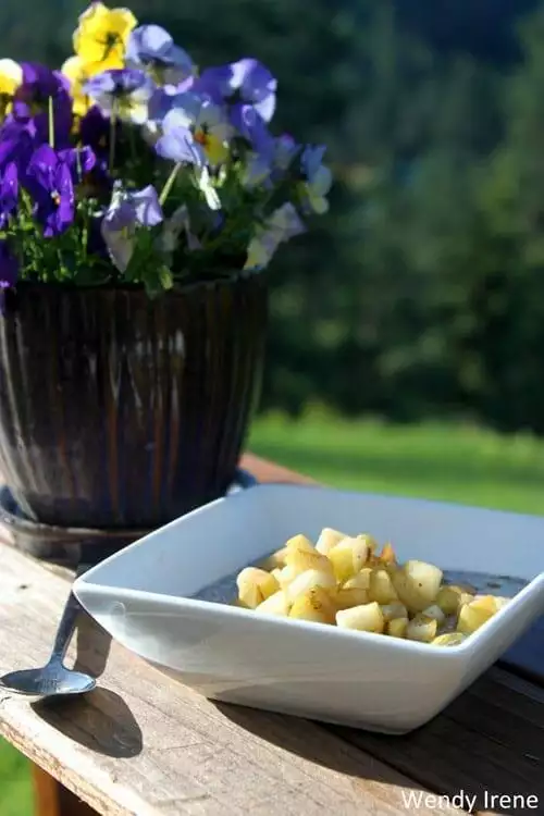 Apple-Pie-Chia-Seed-Pudding-(6)-small