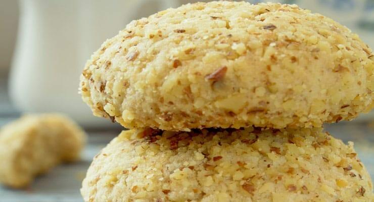 3 Ingredient Oatmeal Walnut Cookies