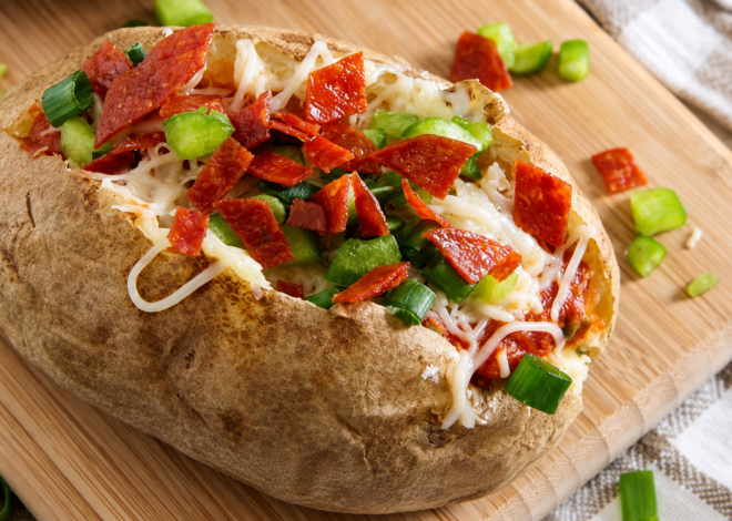 Quick and Healthy Baked Pizza Potatoes