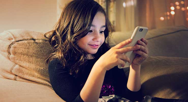 How to Set Healthy Screen Time Limits for Your Kids