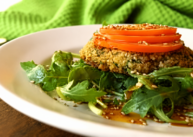 Crunchy Salmon Quinoa Patties