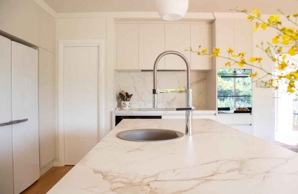How to Fix a Broken Slab of Marble?