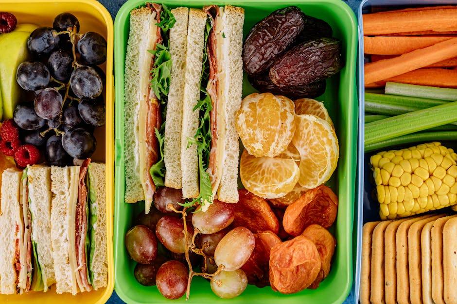 The Healthy Lunchbox Handbook: Fresh Ideas for Happy Eaters