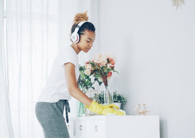 The Ultimate Guide to Weekly Household Management: Tips, Tricks, and Sanity Savers