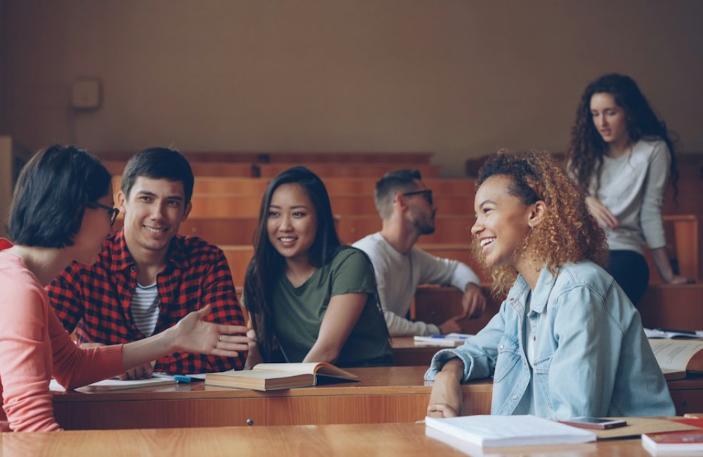 Visiting Your College Student: How to Stay Close Without Hovering