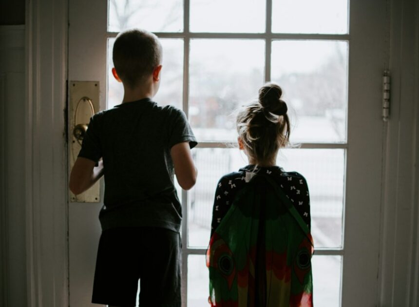 Before You Tell Your Kids You’re Getting Divorced: A Divorce Lawyer’s 5-Step Guide
